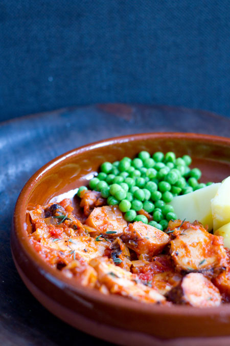 pulpo con tomate