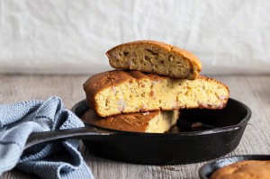 Maïsbrood met ui en spek